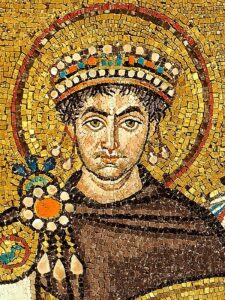 جستينيان الأول – قصة حياة الإمبراطور صاحب أول عزل طبي في التاريخ